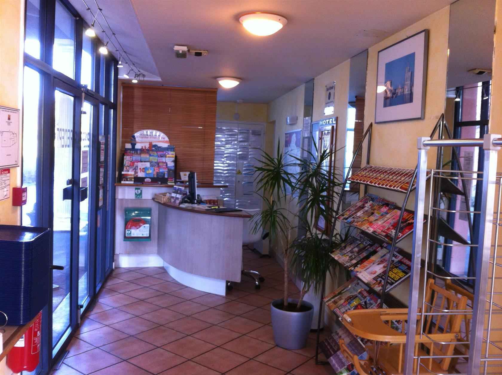 Kyriad Direct La Rochelle Эйтре Экстерьер фото